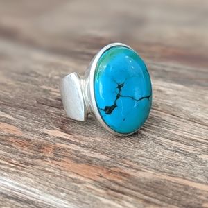 Gorgeous turquoise ring